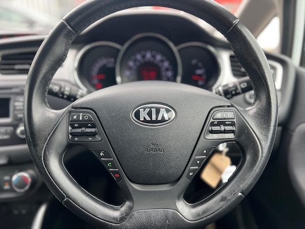 Used Kia Ceed 2013 for sale - 76306627: Photo 12