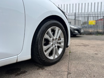 Used Kia Ceed 2013 for sale - 76306627: Photo 4