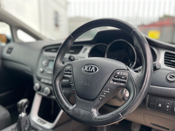 Used Kia Ceed 2013 for sale - 76306627: Photo 9