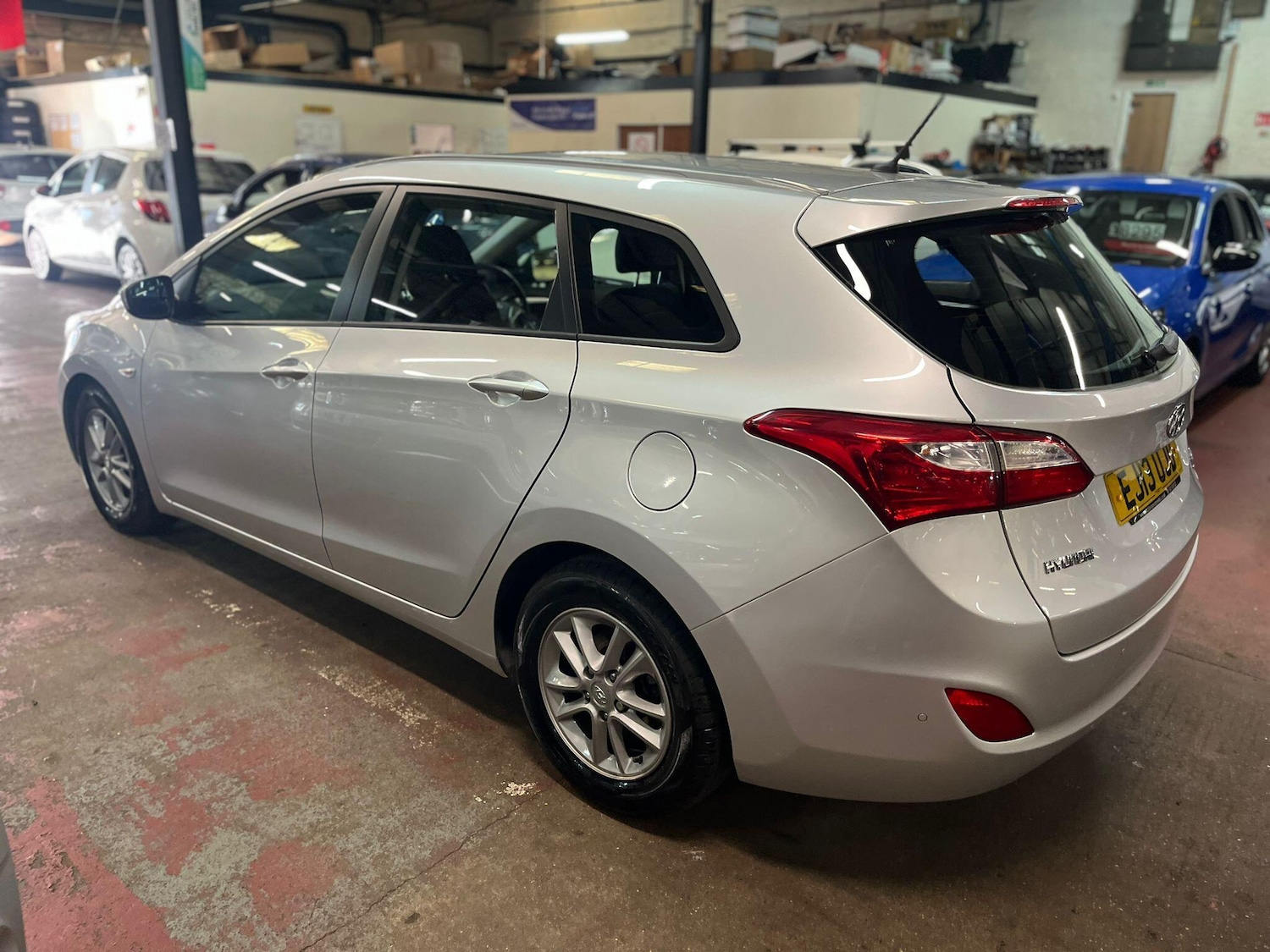 Used Hyundai i30 2013 for sale - 76457519: Photo 4