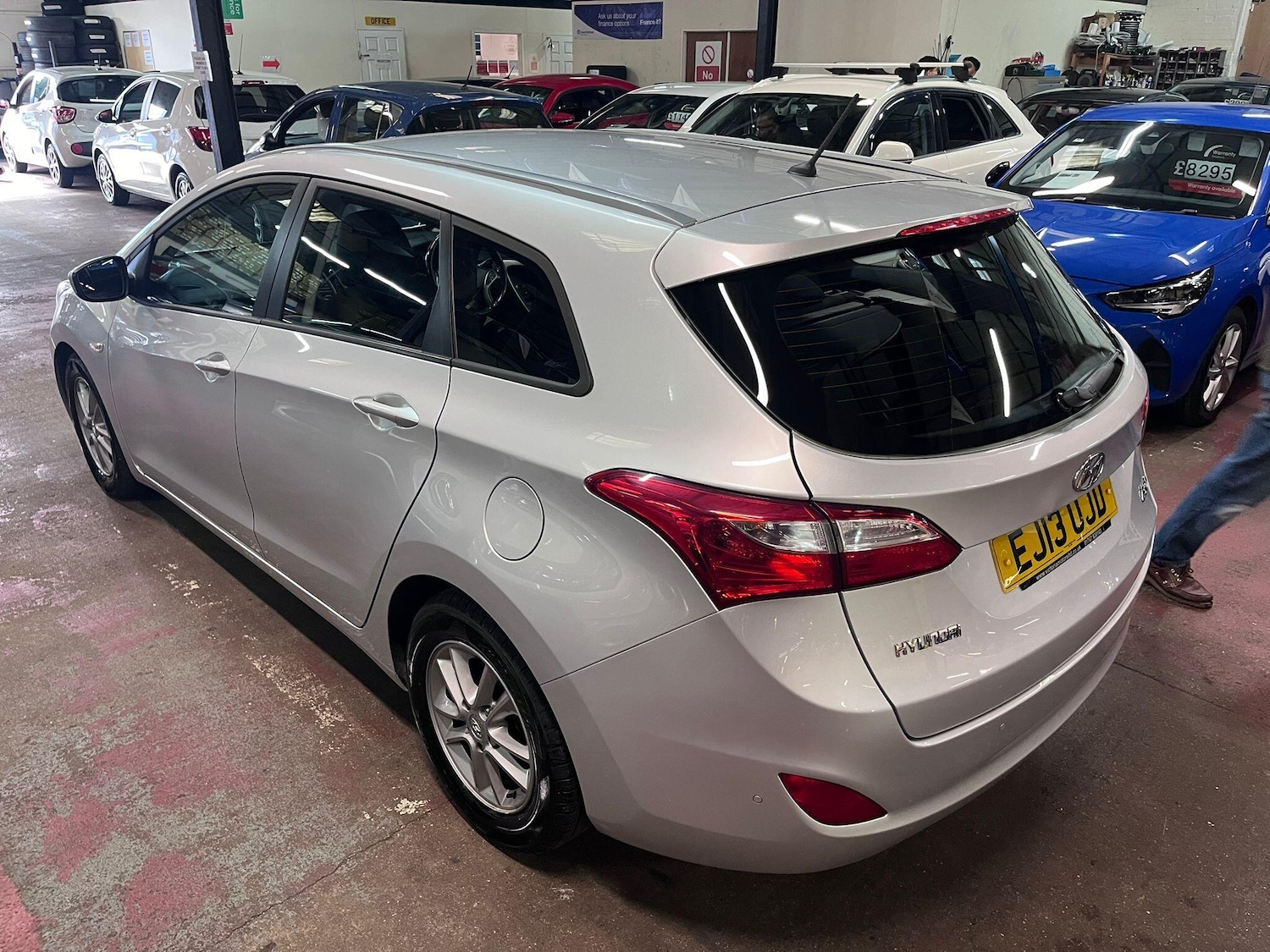 Used Hyundai i30 2013 for sale - 76457519: Photo 8