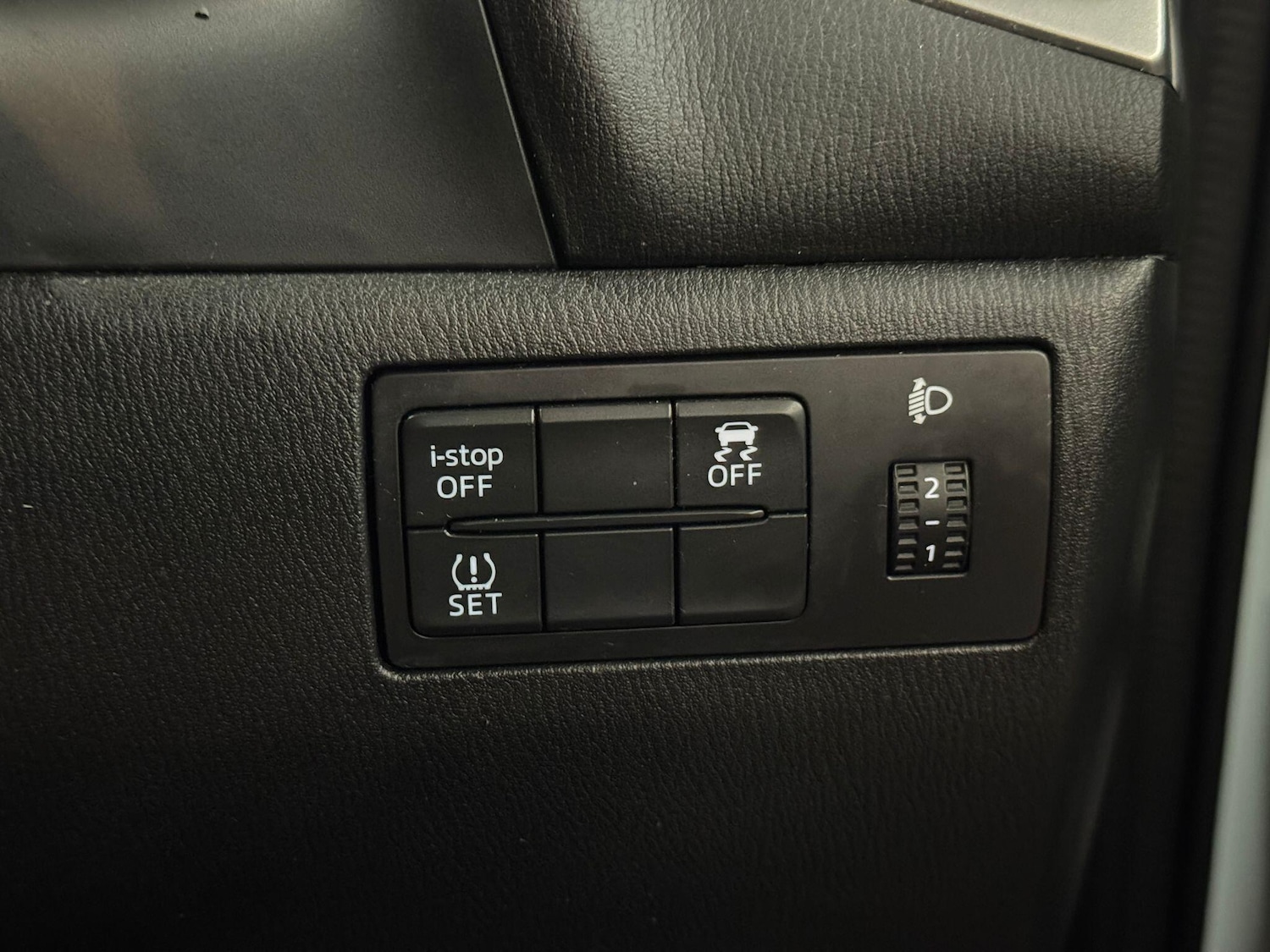 Used Mazda Mazda3 for sale - 77853768: Photo 24