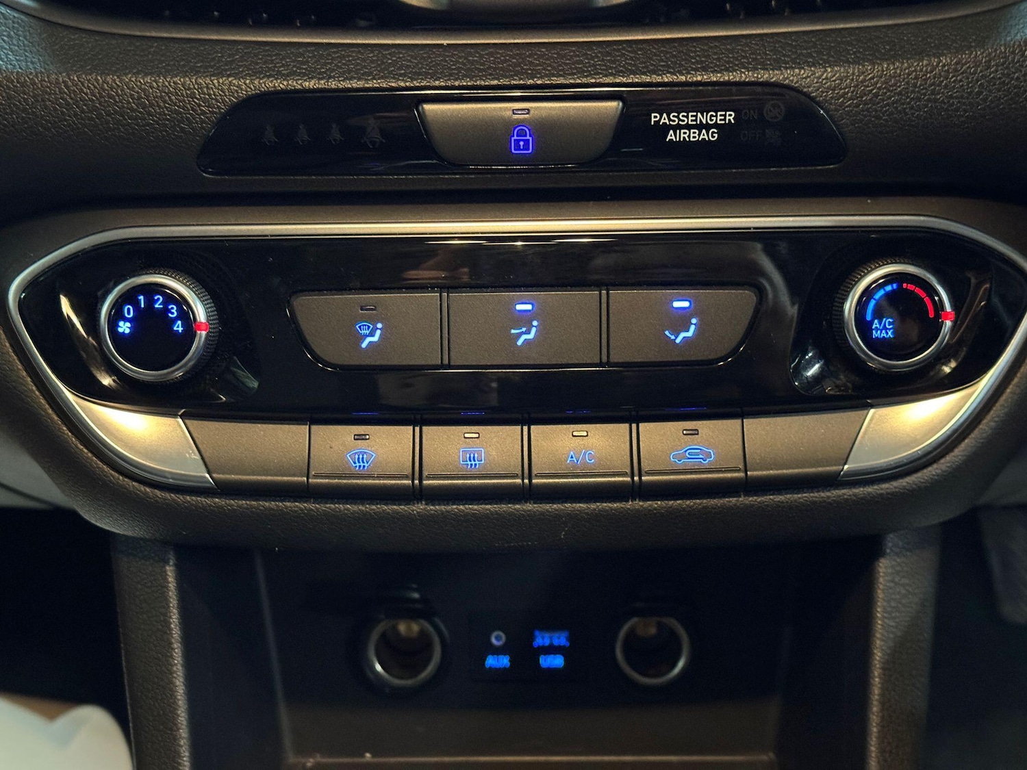 Used Hyundai i30 2018 for sale - 78147851: Photo 23