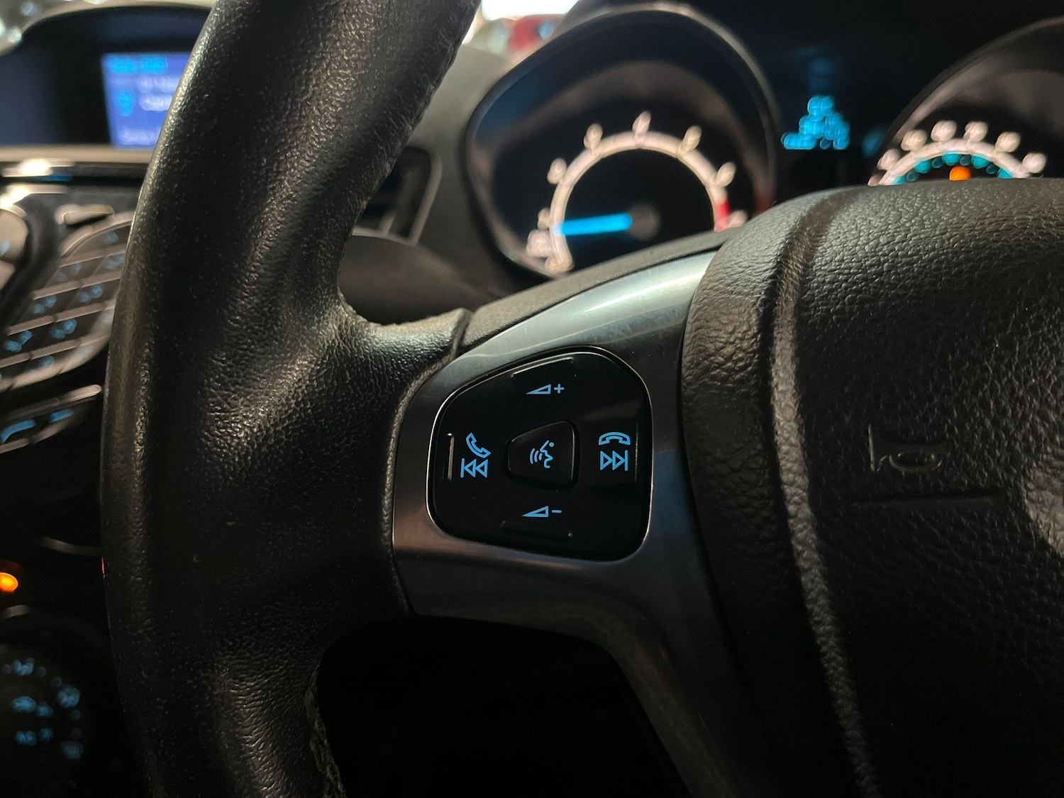 Used Ford Fiesta 2015 for sale - 77163231: Photo 24