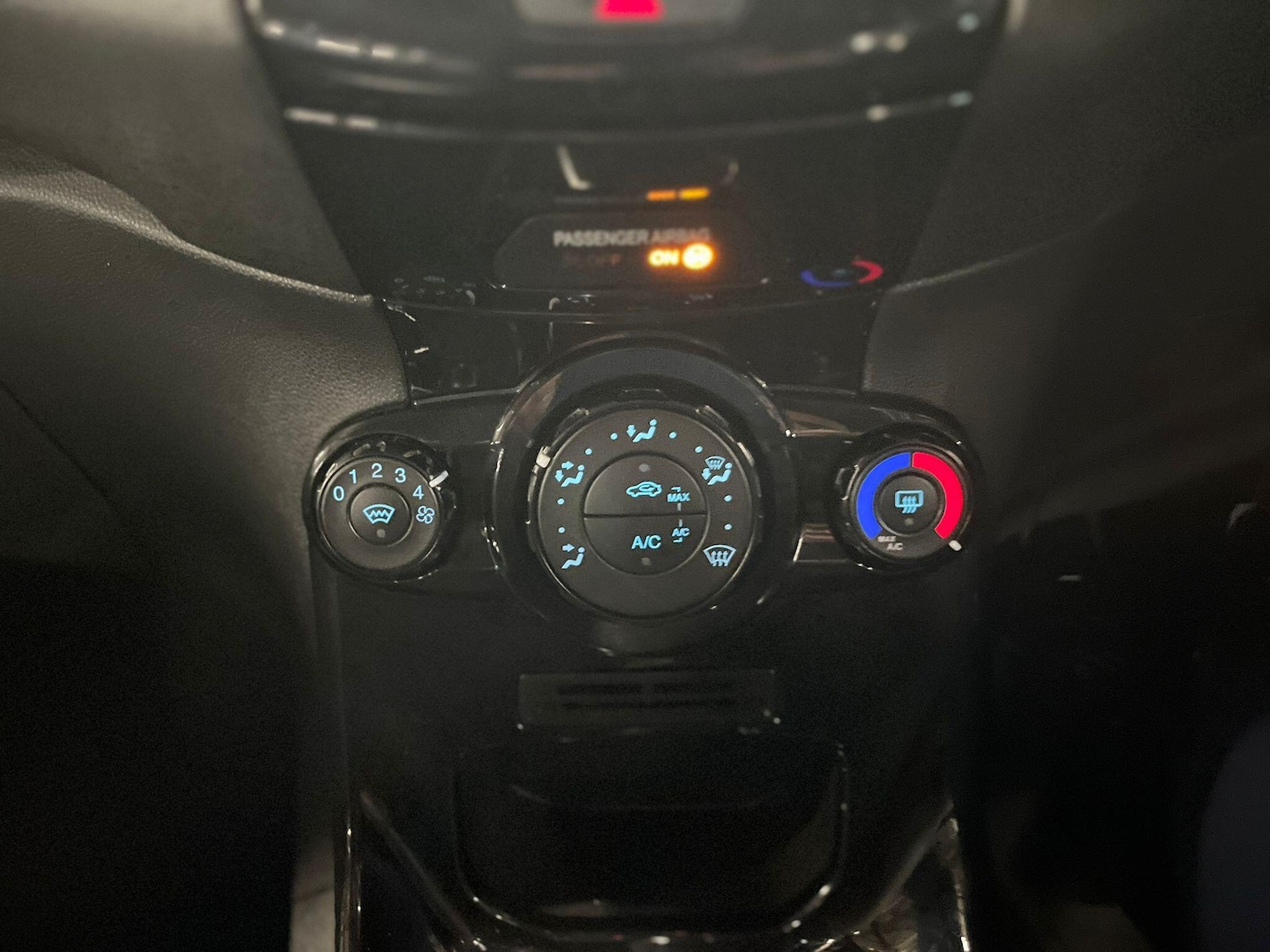 Used Ford Fiesta 2015 for sale - 77163231: Photo 30