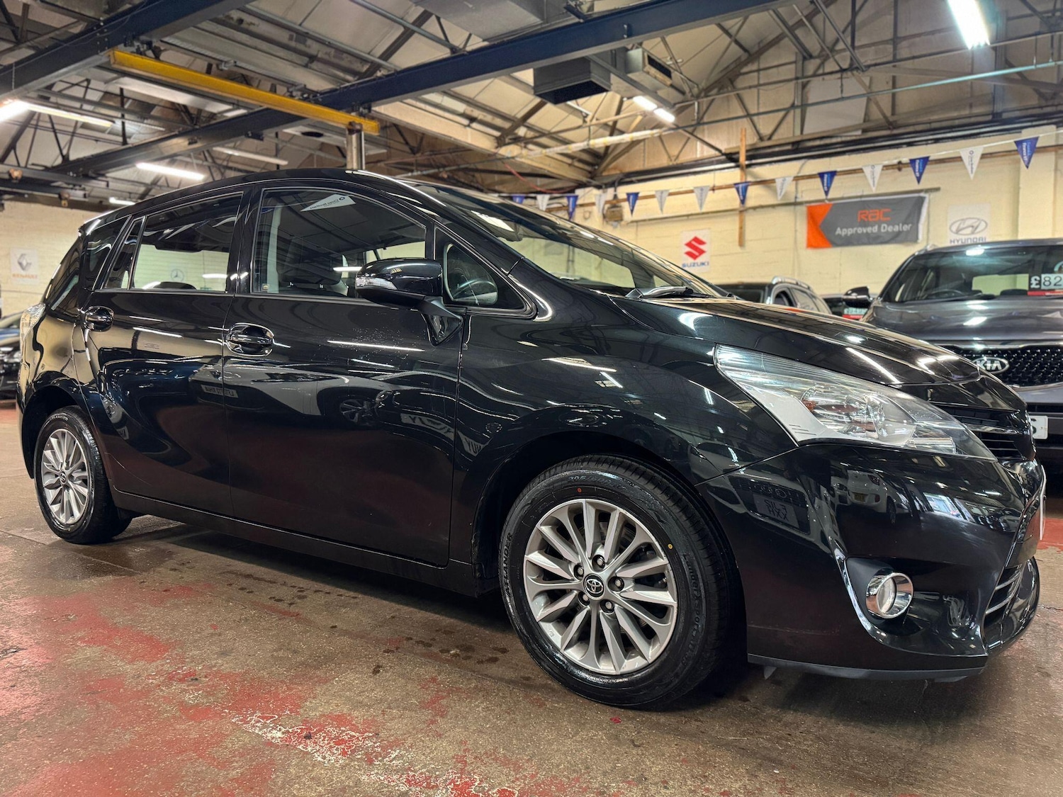 Used Toyota Verso 2018 for sale - 76786698: Photo 1