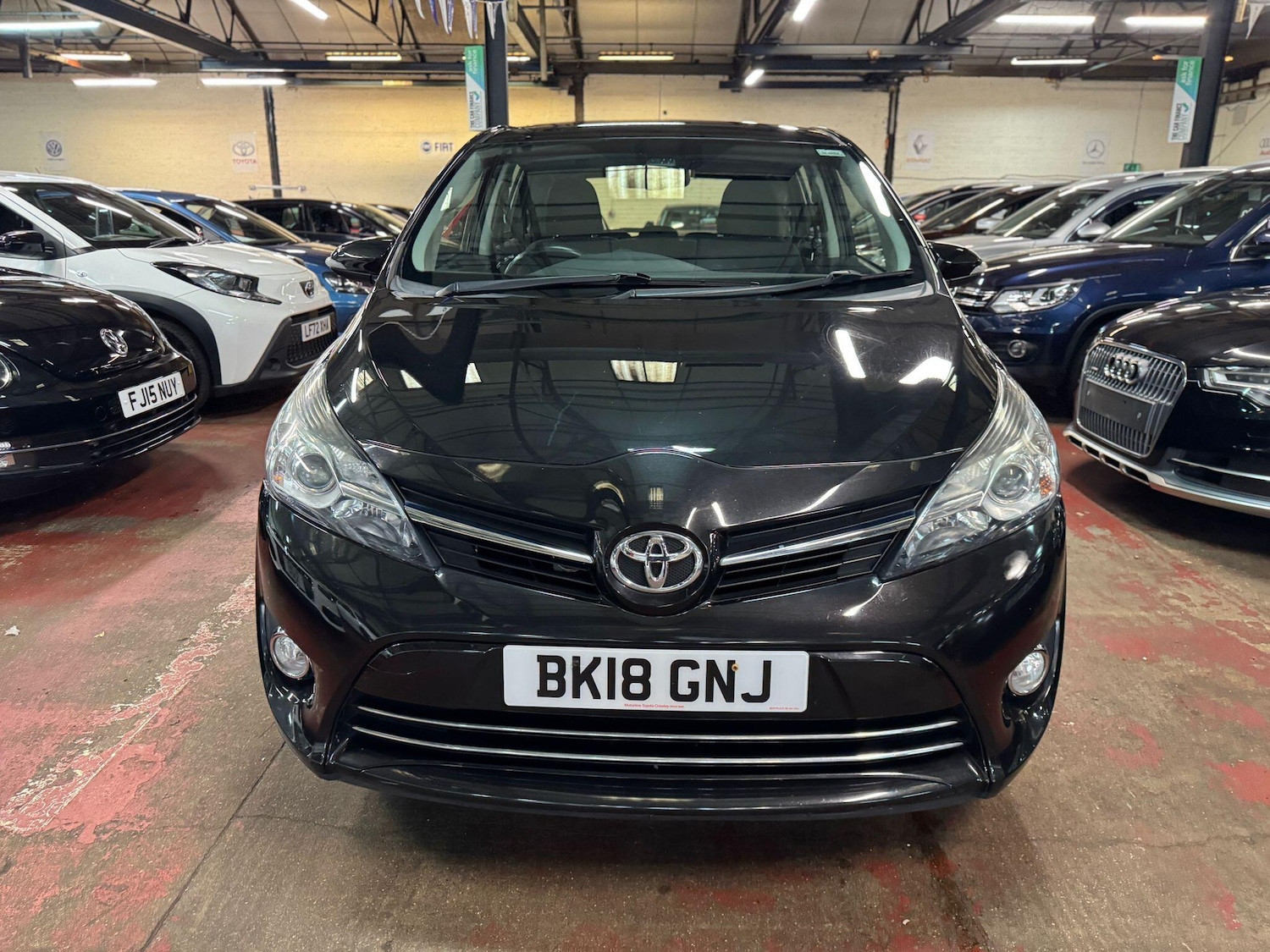 Used Toyota Verso 2018 for sale - 76786698: Photo 2