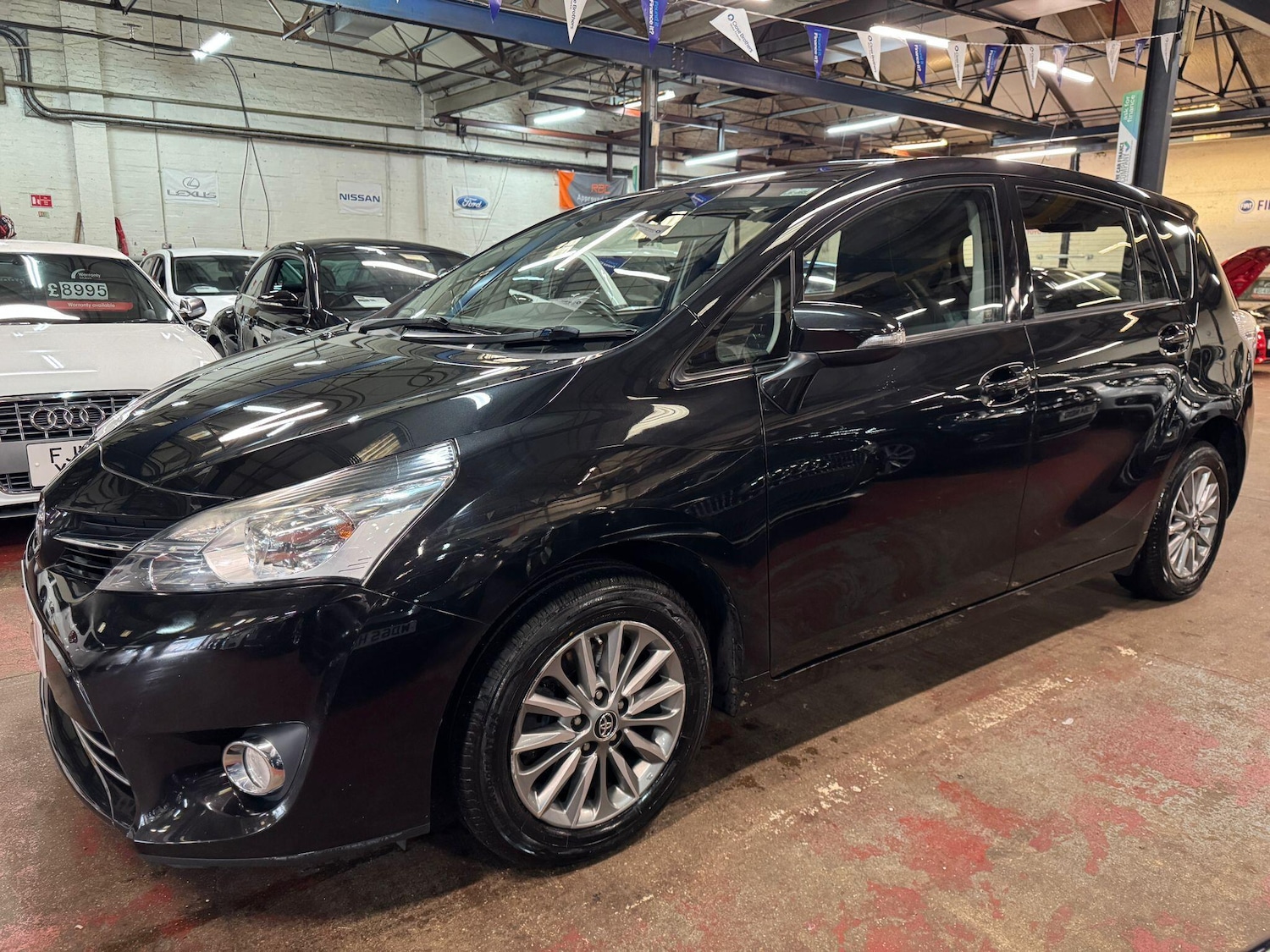 Used Toyota Verso 2018 for sale - 76786698: Photo 3