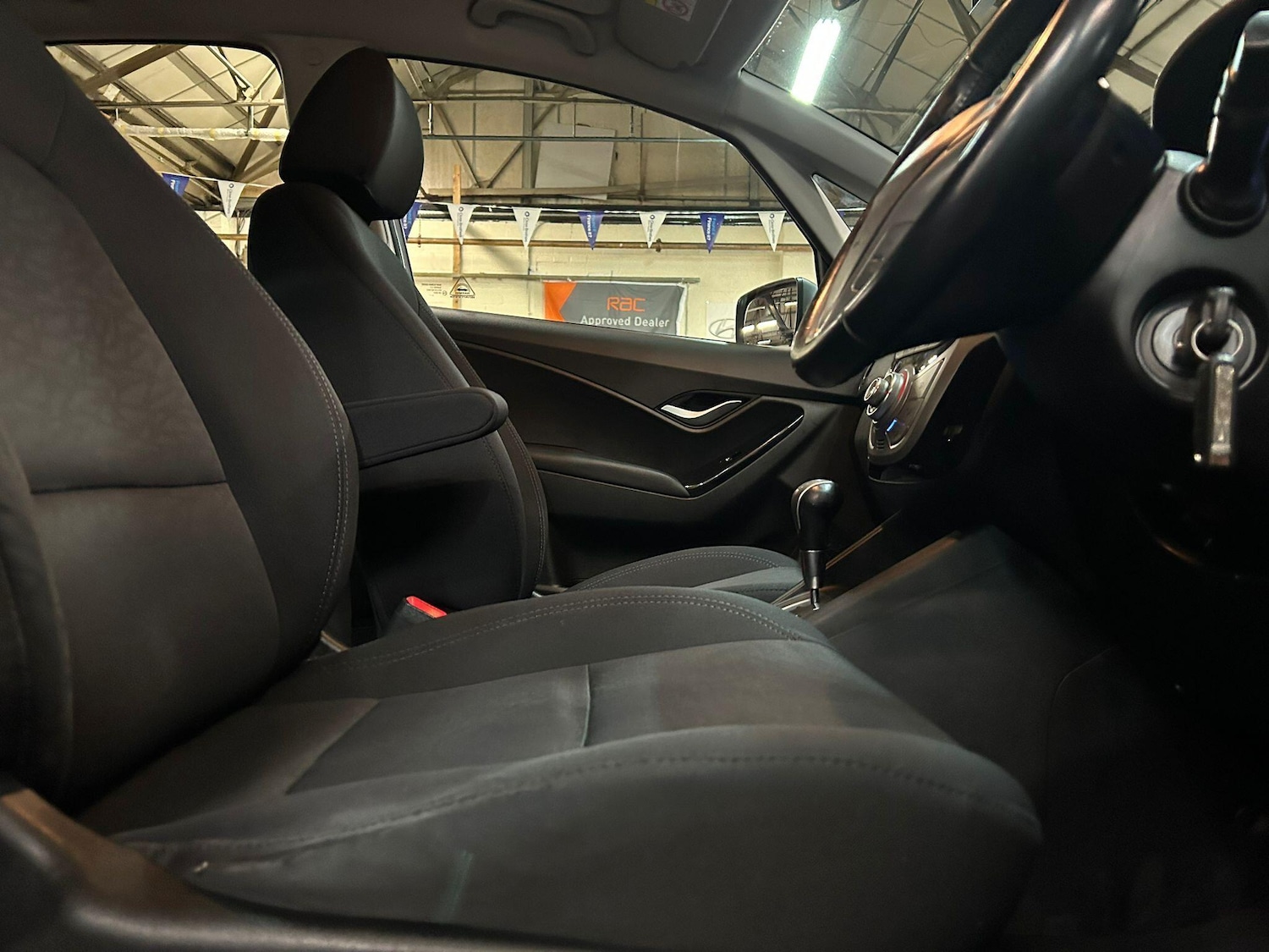 Used Hyundai Ix20 2014 for sale - 76952343: Photo 8