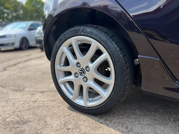 Used Mazda Mazda2 2014 for sale - 75589547: Photo