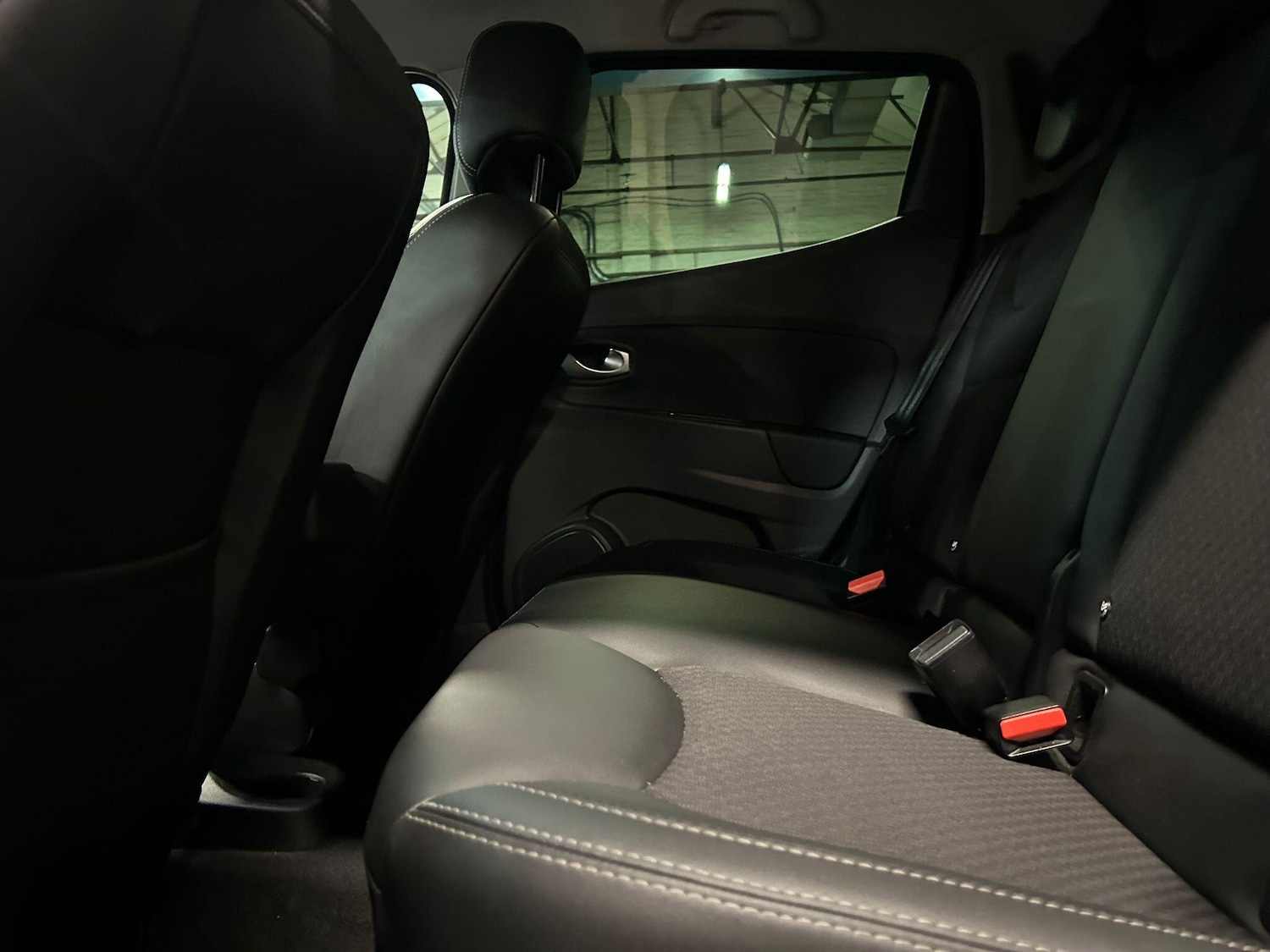 Used Renault Clio 2017 for sale - 77440139: Photo 17