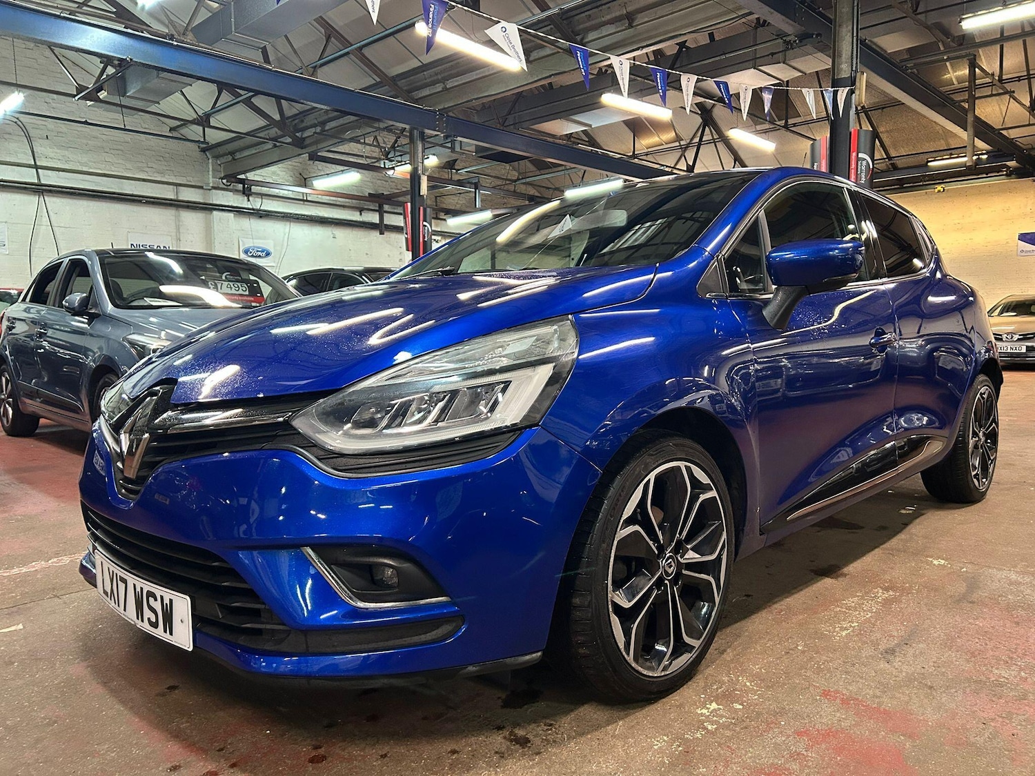 Used Renault Clio 2017 for sale - 77440139: Photo 3