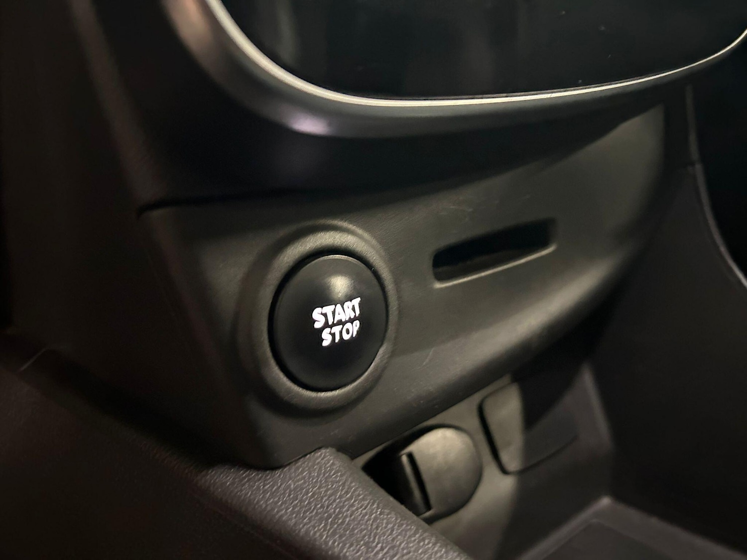 Used Renault Clio 2017 for sale - 77440139: Photo 36