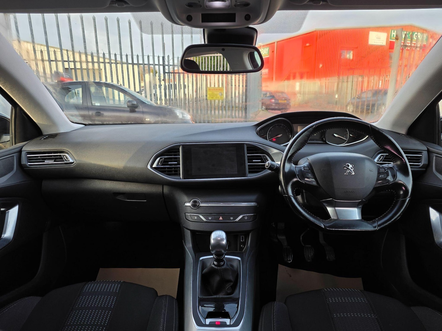 Used Peugeot 308 SW 2017 for sale - 76865887: Photo 10