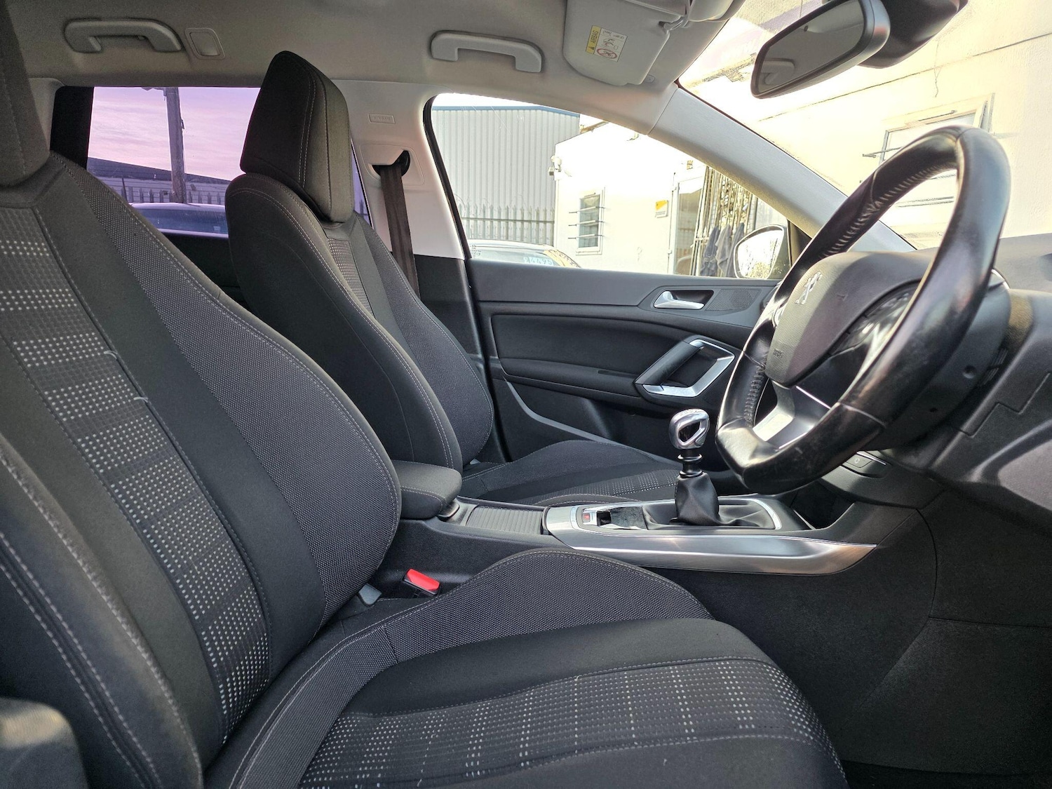 Used Peugeot 308 SW 2017 for sale - 76865887: Photo 26