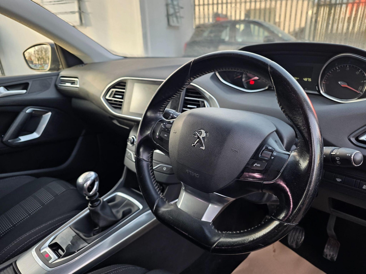Used Peugeot 308 SW 2017 for sale - 76865887: Photo 8