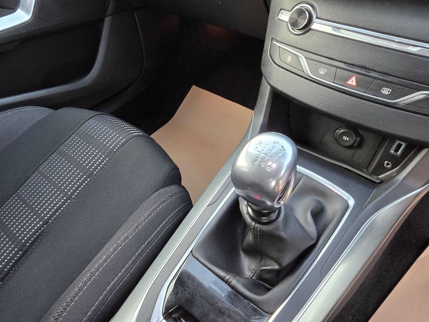 Used Peugeot 308 SW 2017 for sale - 76865887: Photo 9