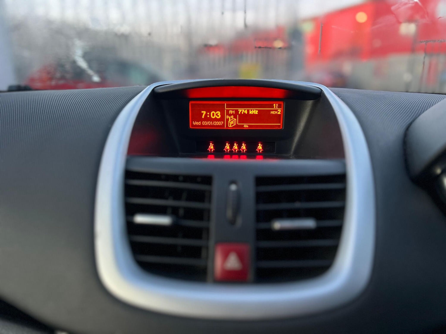 Used Peugeot 207 2011 for sale - 76646049: Photo 17