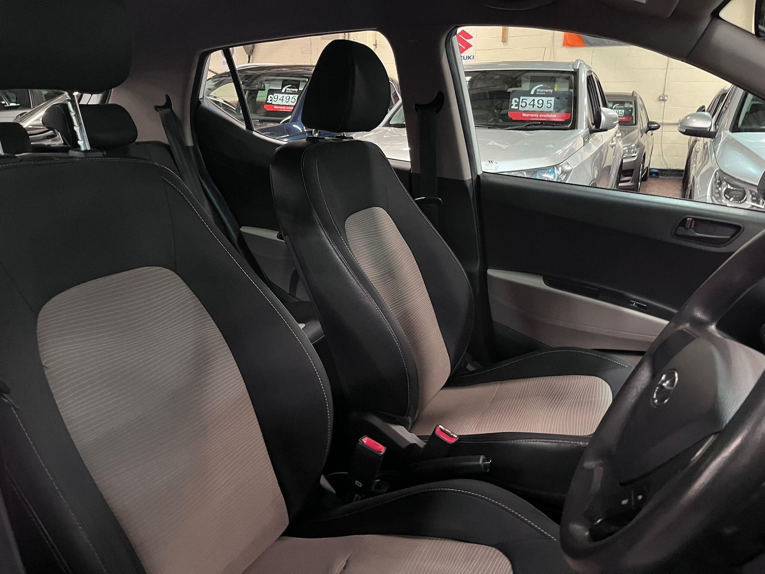 Used Hyundai i10 2015 for sale - 76689319: Photo 16