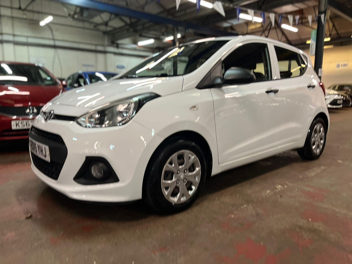 Used Hyundai i10 2015 for sale - 76689319: Photo 3