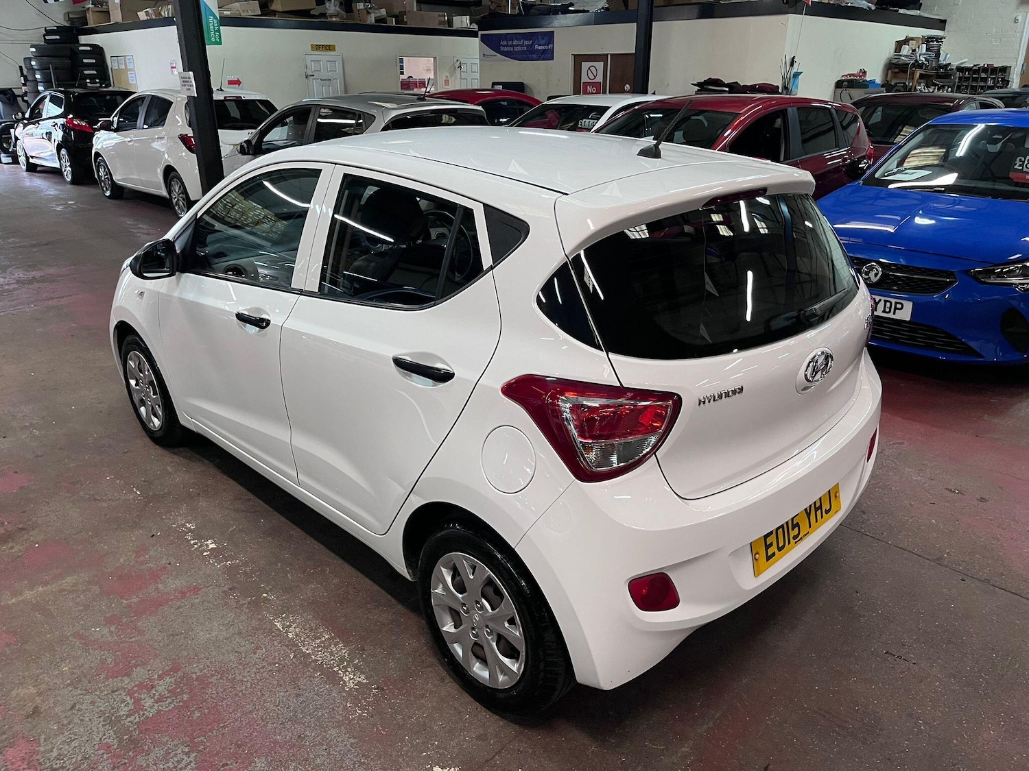 Used Hyundai i10 2015 for sale - 76689319: Photo 9