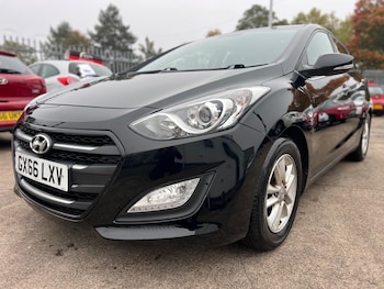 Used Hyundai i30 2016 for sale - 76247191: Photo