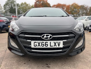 Used Hyundai i30 2016 for sale - 76247191: Photo