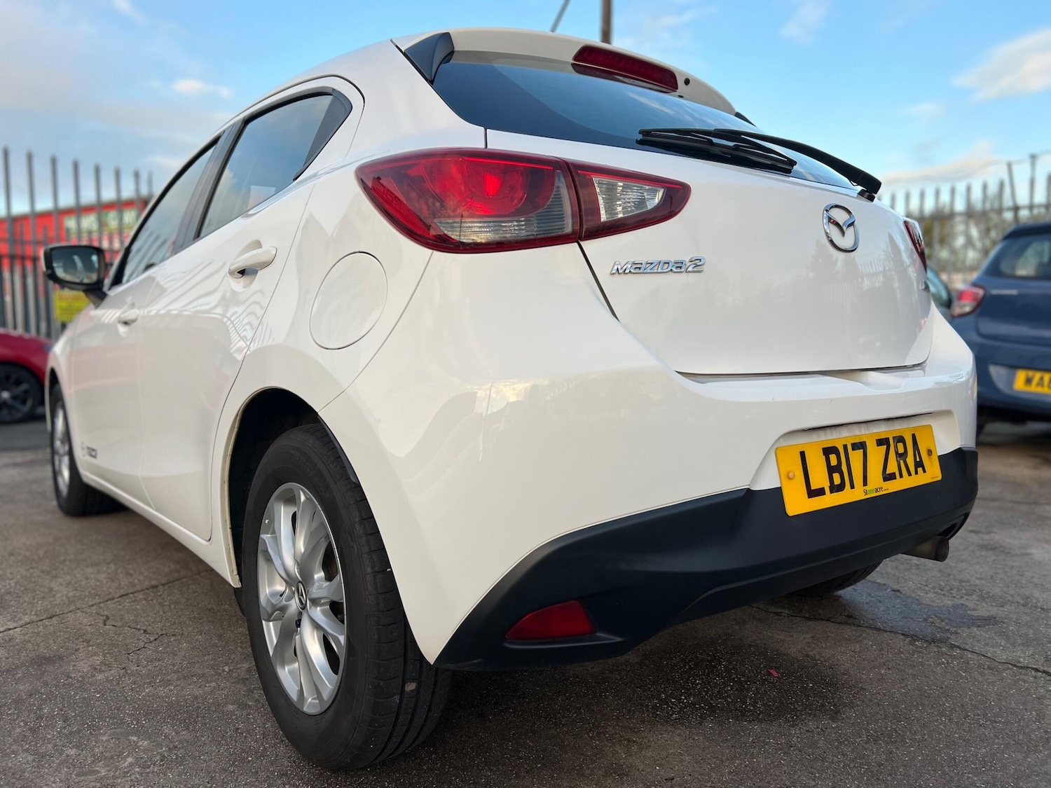 Used Mazda Mazda2 2017 for sale - 76607857: Photo 5