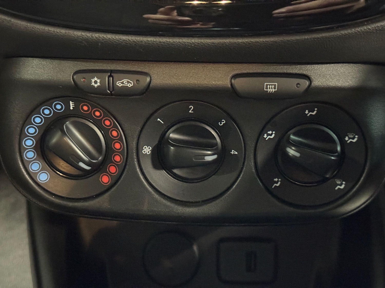 Used Vauxhall Corsa 2017 for sale - 77255193: Photo 36