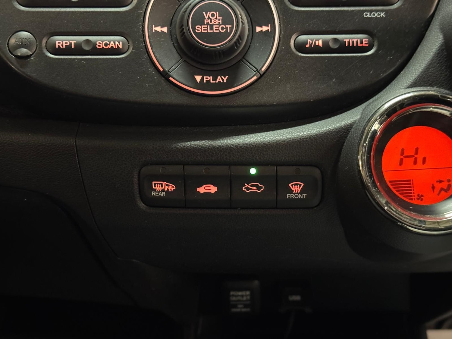 Used Honda Jazz 2014 for sale - 77784306: Photo 33