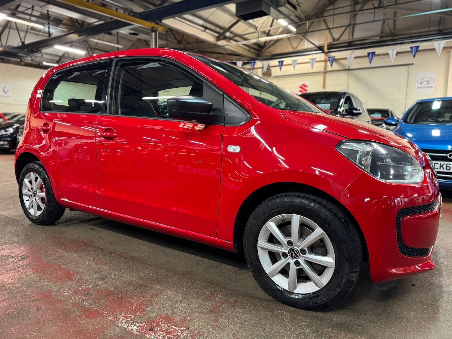 Used Volkswagen up! 2014 for sale - 77082025: Photo 1