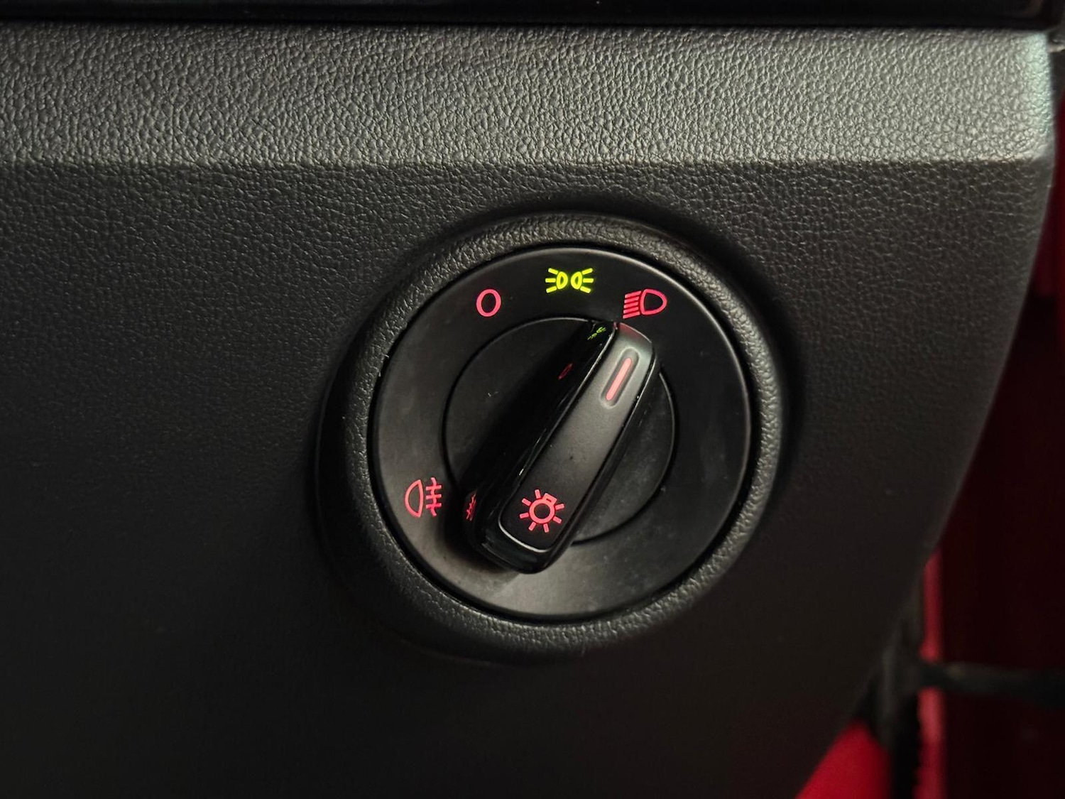 Used Volkswagen up! 2014 for sale - 77082025: Photo 25