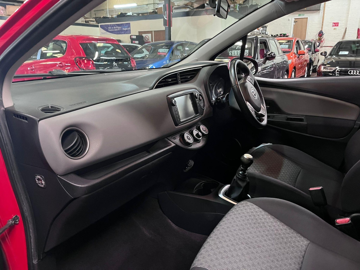 Used Toyota Yaris 2015 for sale - 78171413: Photo 14