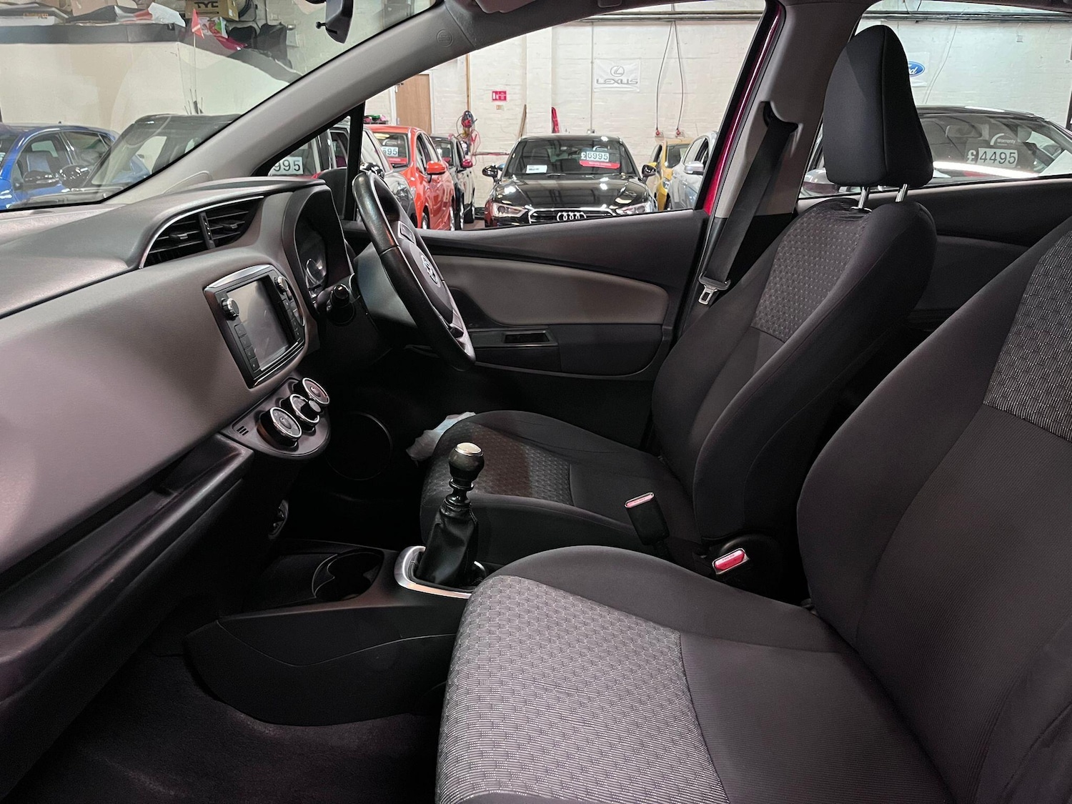 Used Toyota Yaris 2015 for sale - 78171413: Photo 16