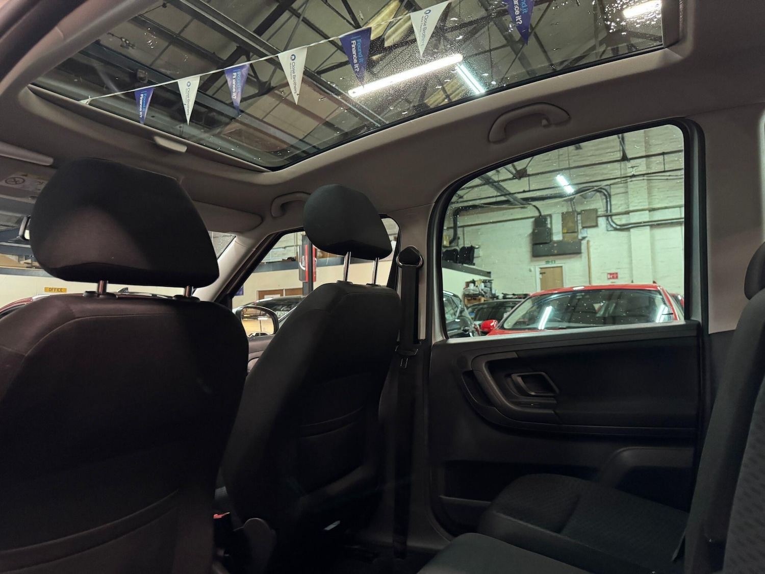 Used Skoda Roomster 2015 for sale - 77358636: Photo 23