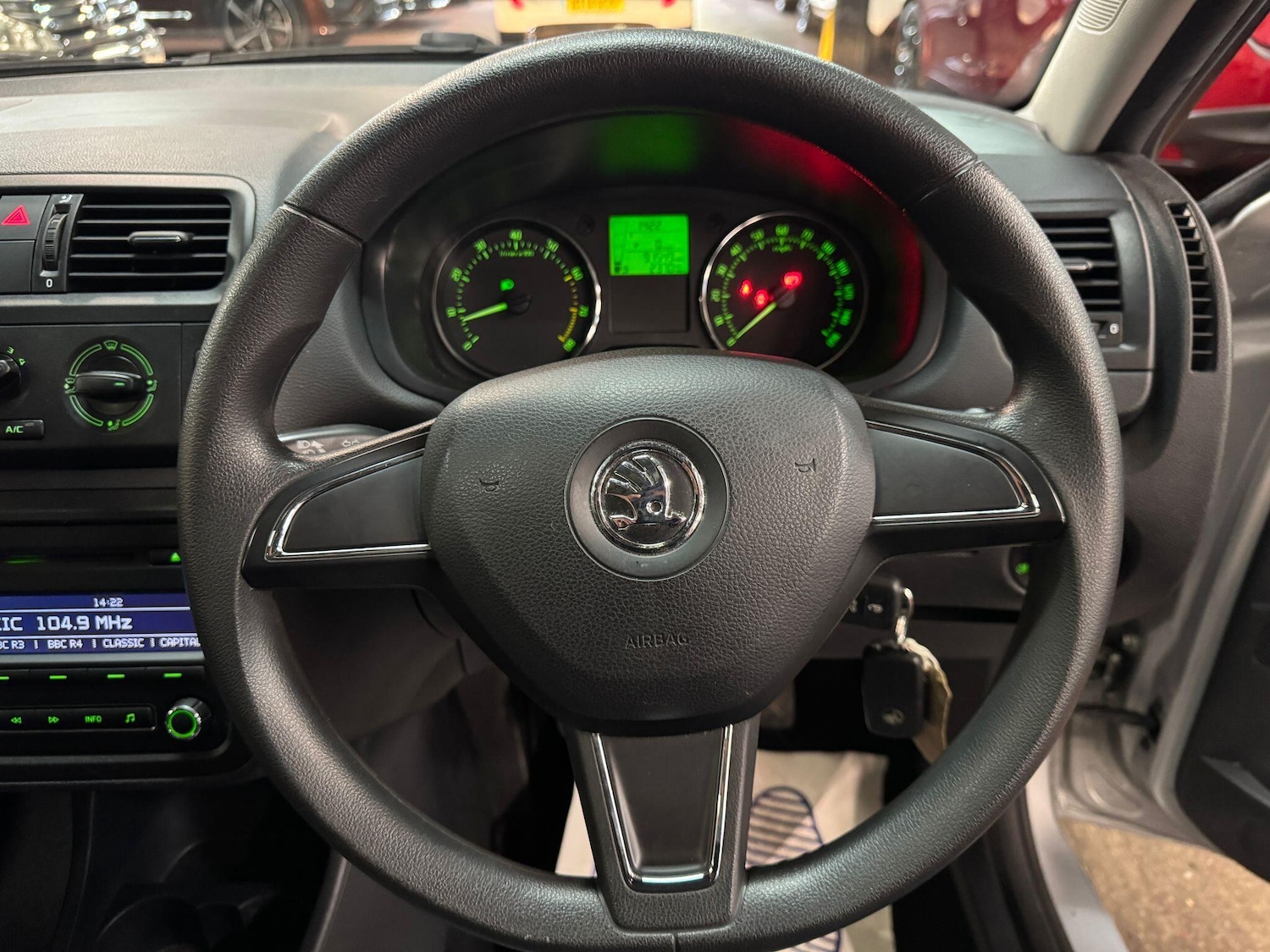 Used Skoda Roomster 2015 for sale - 77358636: Photo 27