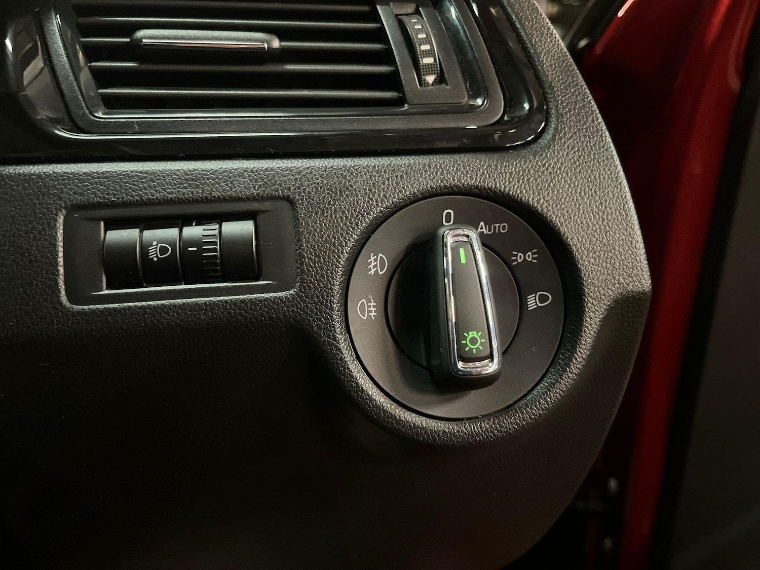 Used Skoda Rapid Spaceback 2015 for sale - 77633841: Photo 28