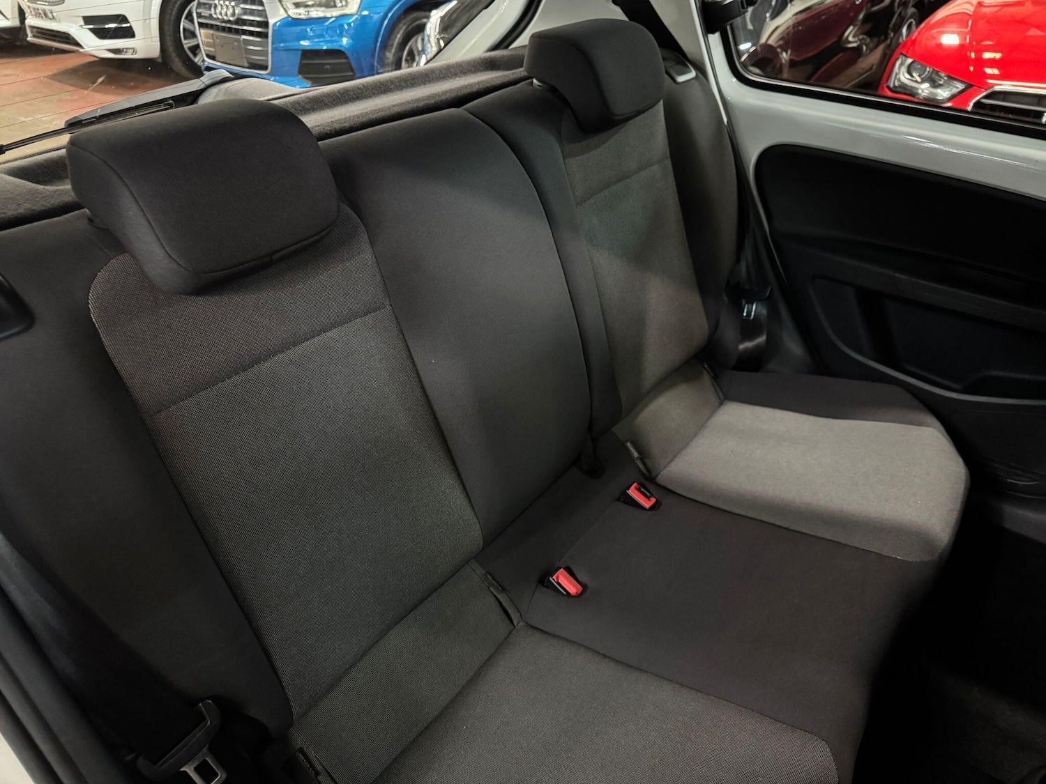 Used Volkswagen up! 2015 for sale - 77940242: Photo 19