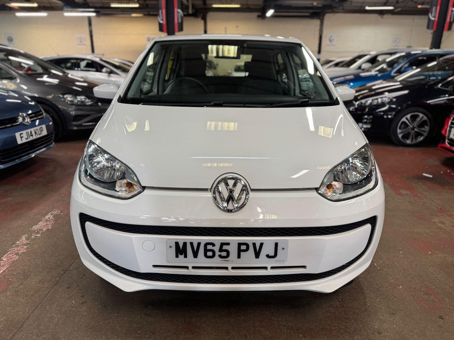 Used Volkswagen up! 2015 for sale - 77940242: Photo 2