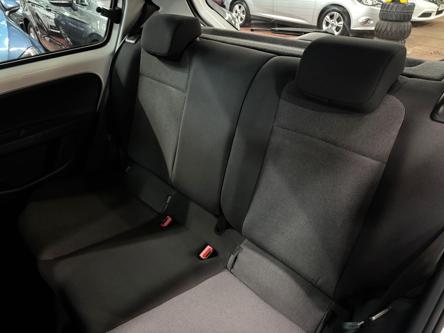 Used Volkswagen up! 2015 for sale - 77940242: Photo 21