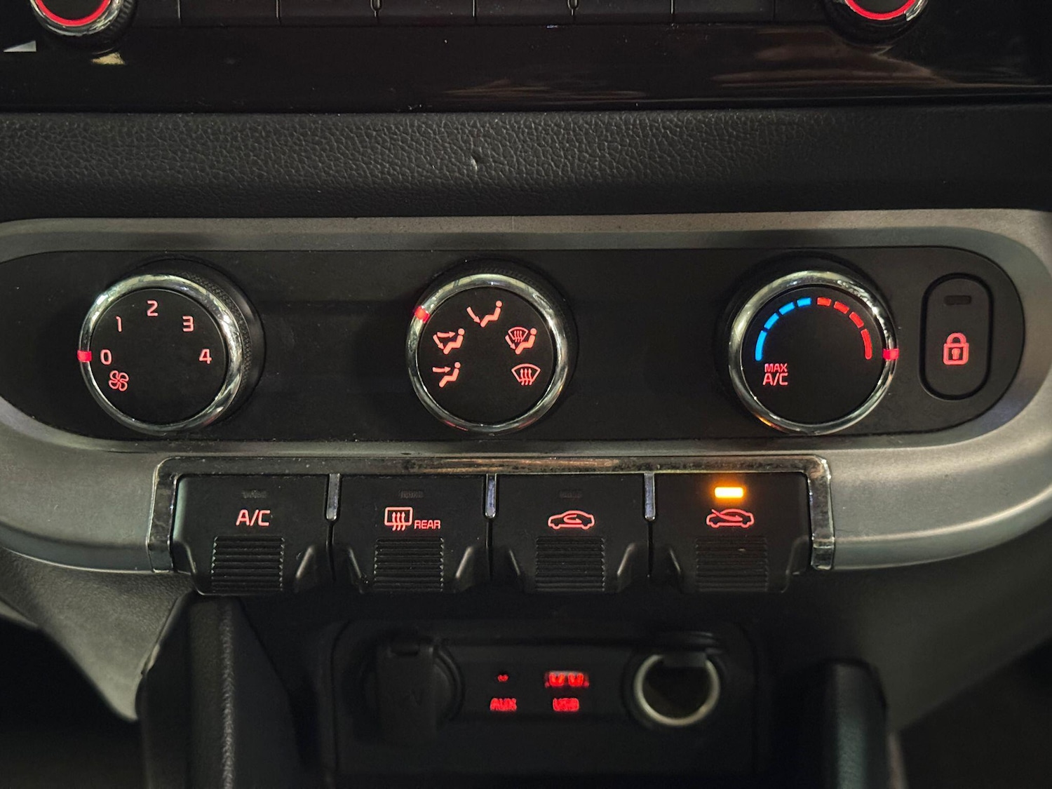 Used Kia Rio for sale - 77683675: Photo 34