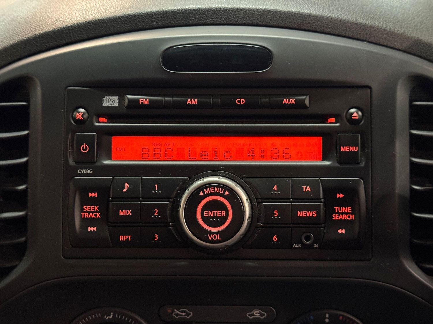 Used Nissan Juke 2014 for sale - 77091296: Photo 29