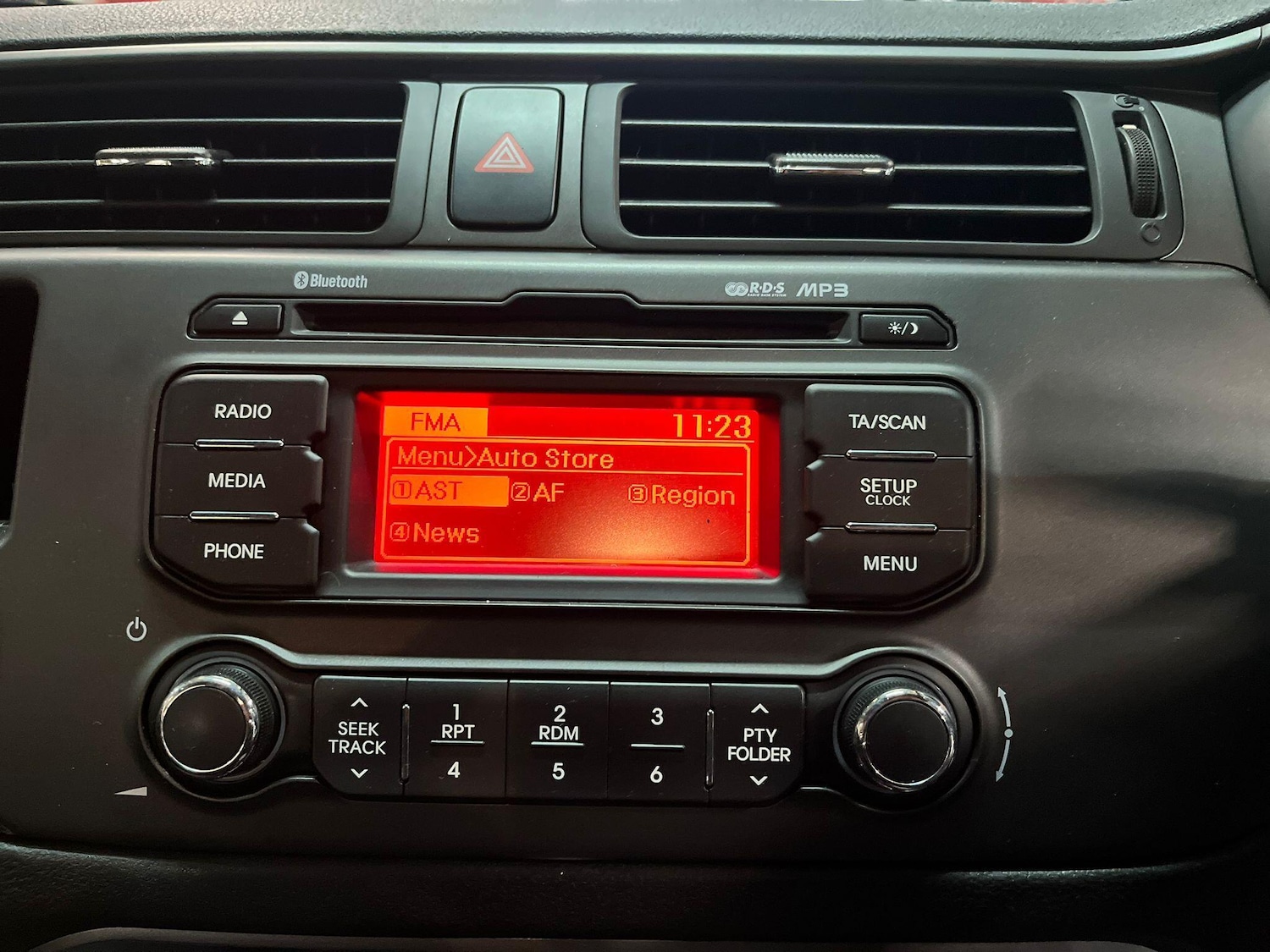 Used Kia Rio 2012 for sale - 76189920: Photo 29