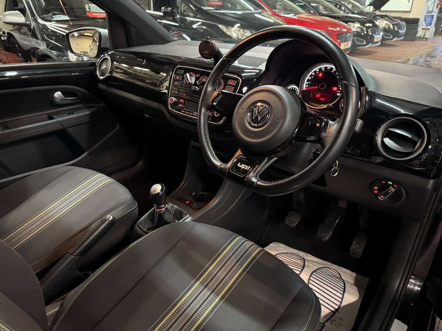 Used Volkswagen up! 2016 for sale - 77344636: Photo 11