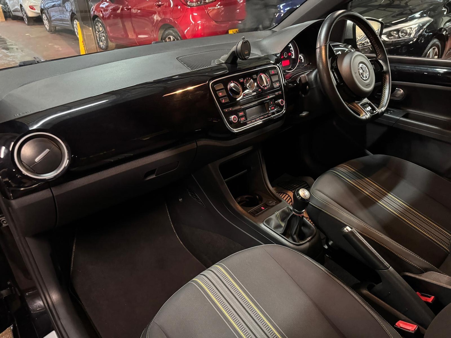 Used Volkswagen up! 2016 for sale - 77344636: Photo 14