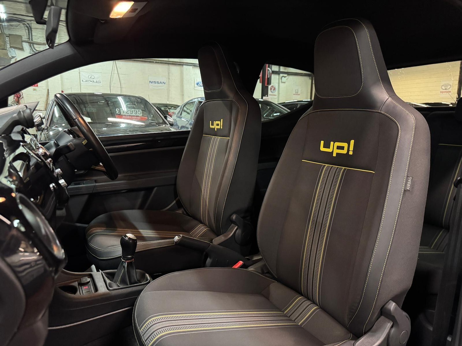 Used Volkswagen up! 2016 for sale - 77344636: Photo 15