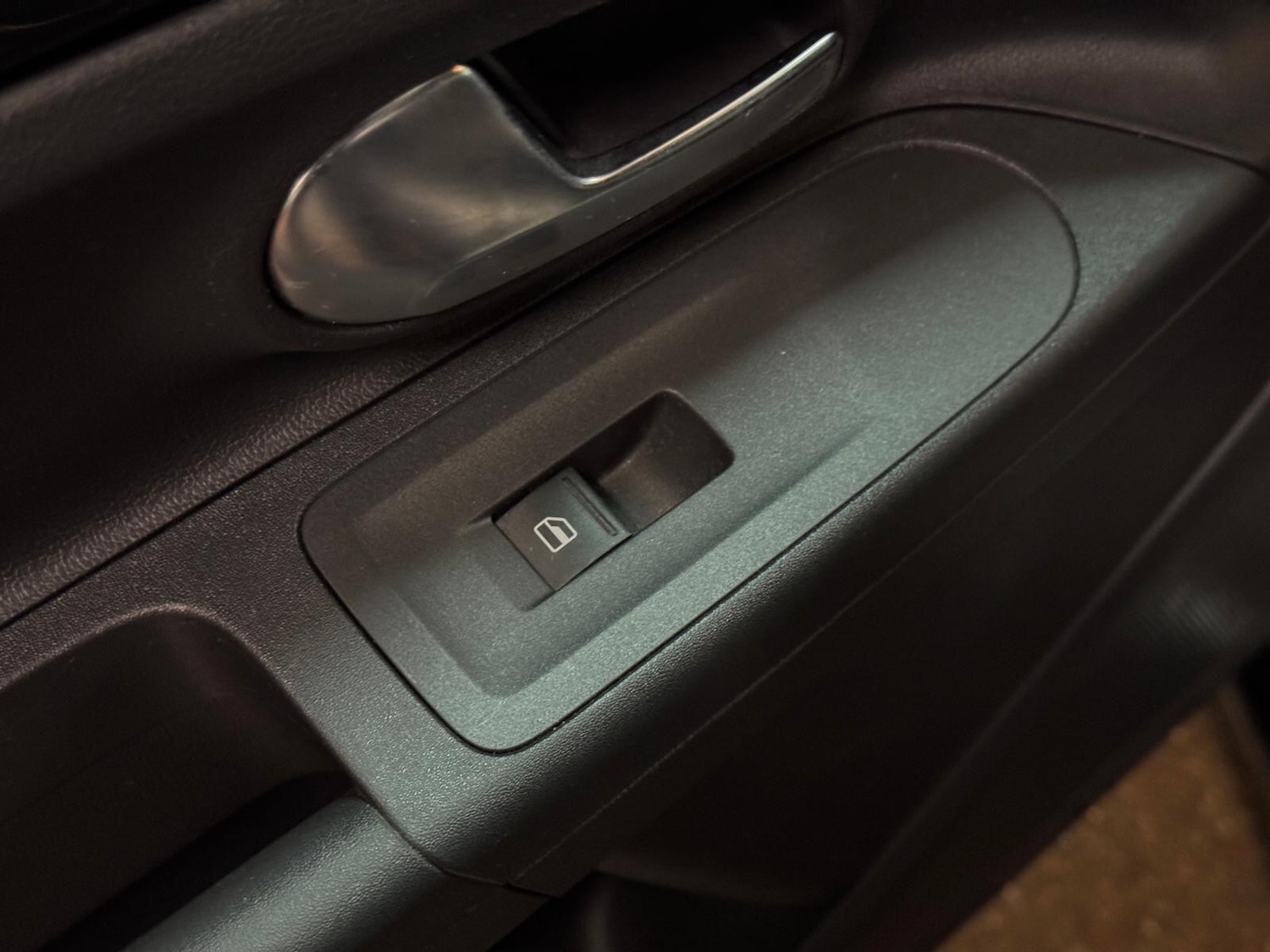 Used Volkswagen up! 2016 for sale - 77344636: Photo 19