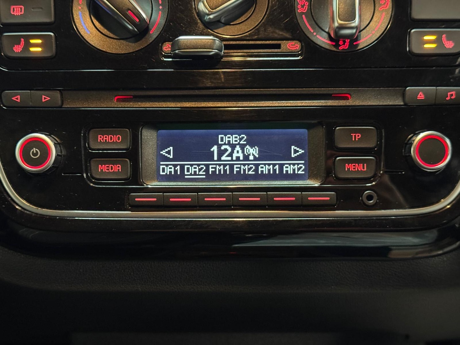 Used Volkswagen up! 2016 for sale - 77344636: Photo 25