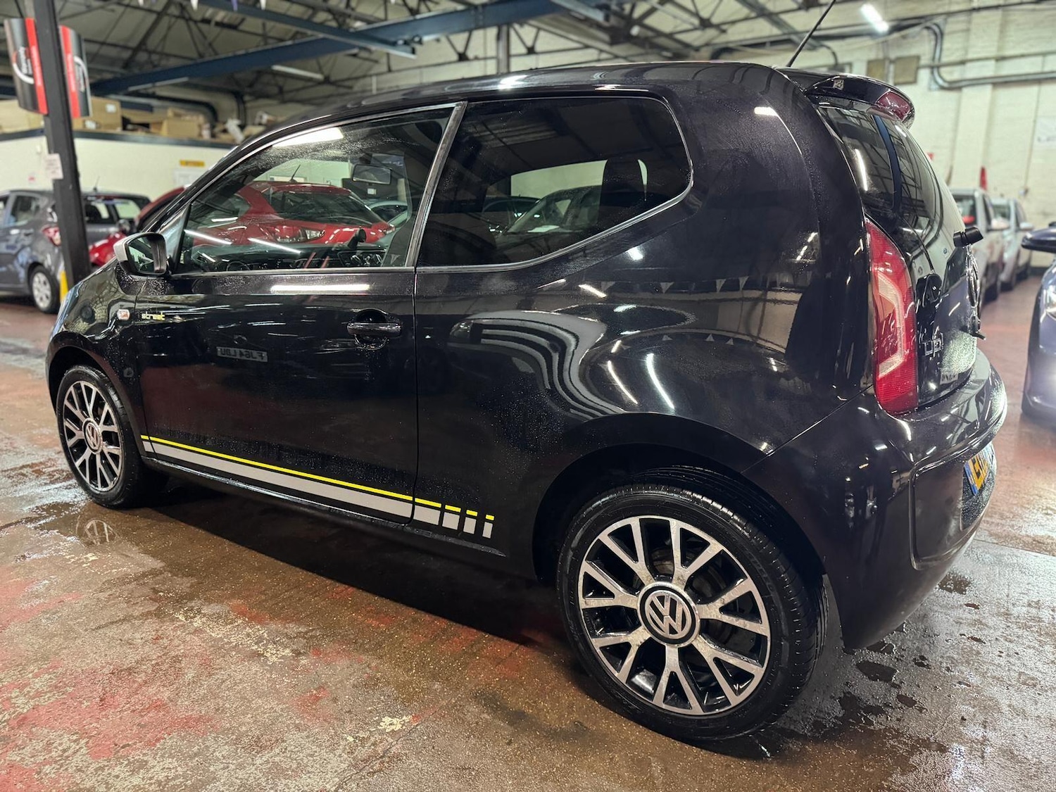 Used Volkswagen up! 2016 for sale - 77344636: Photo 4