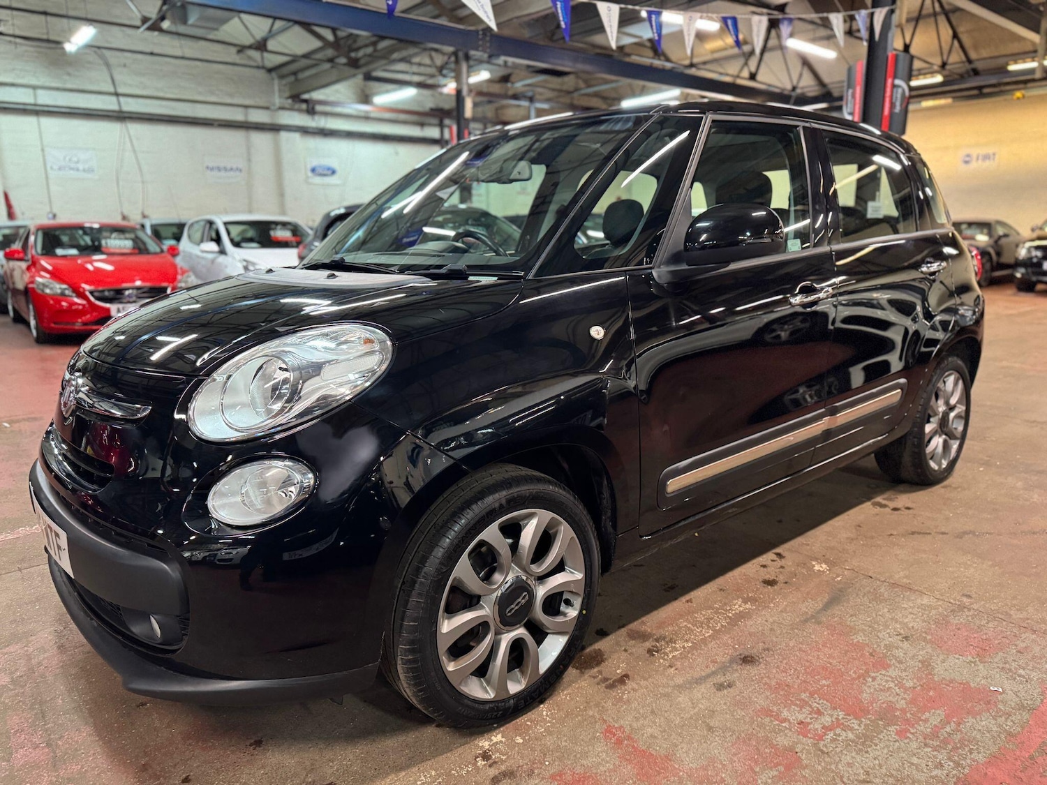 Used Fiat 500L 2014 for sale - 77376651: Photo 3